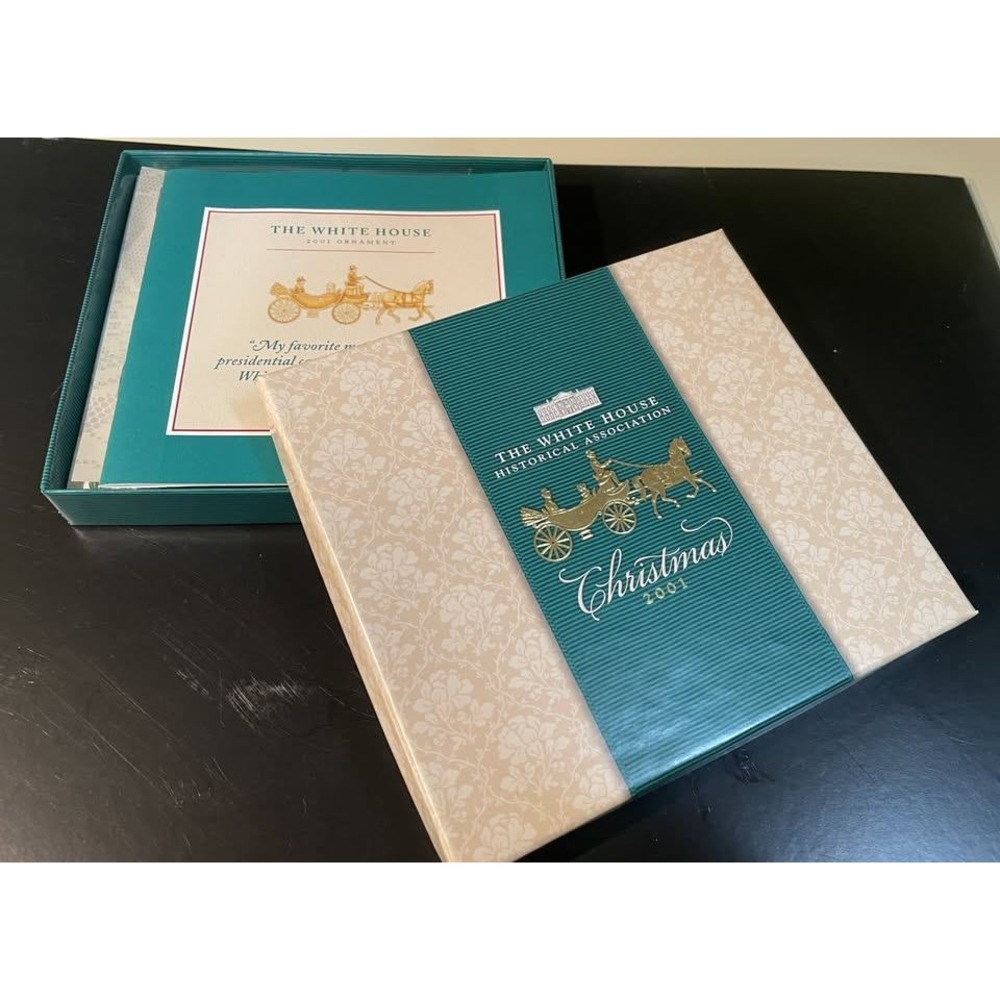 2001 White House Historical Association Christmas Ornament Original Box & Insert - Picture 3 of 3